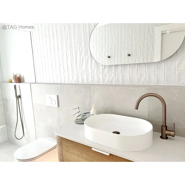 Bondi 1200mm Wall Hung Curve Vanity - Image 3
