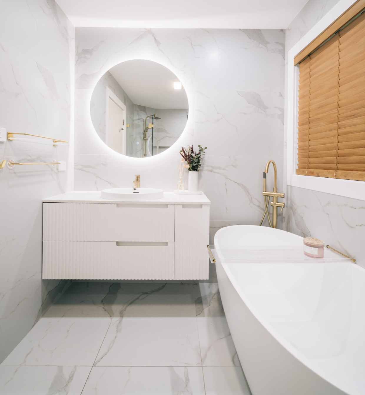 Noosa Satin White Wall Hung Cabinet 1200mm - Image 3