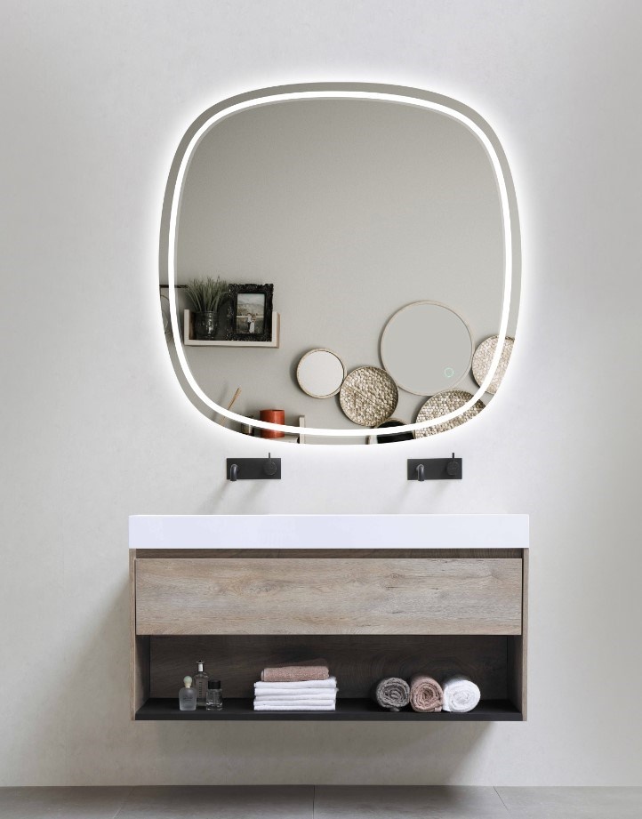 750x750mm LED Mirror